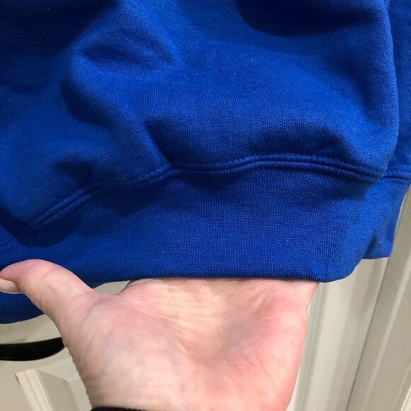 GILDAN - NWOT - L Sz S Heavy Blend Hooded Sweatshirt in Royal. Cotton/Poly Blend - Picture 9 of 15